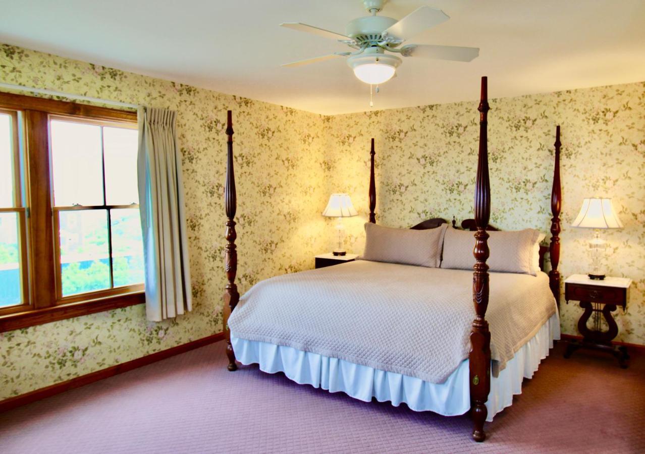 نيو شورهام Rose Farm Inn المظهر الخارجي الصورة