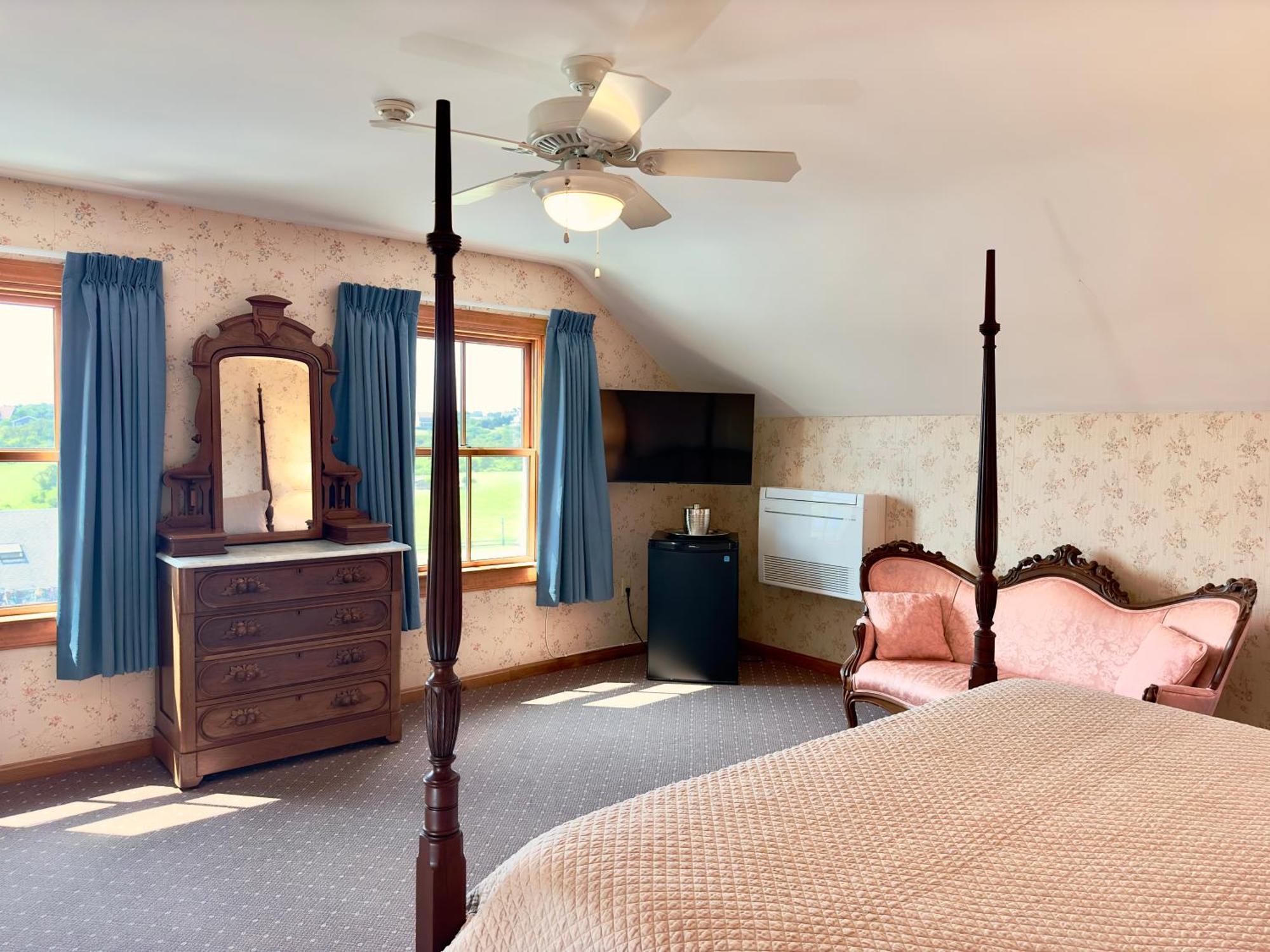 نيو شورهام Rose Farm Inn المظهر الخارجي الصورة