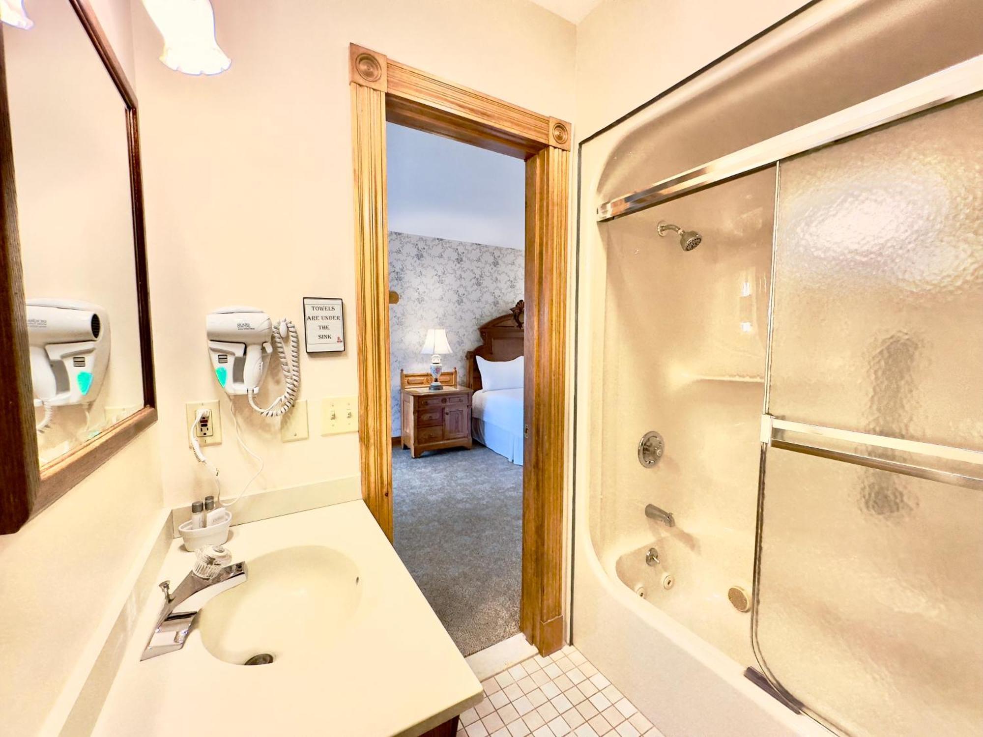 نيو شورهام Rose Farm Inn المظهر الخارجي الصورة