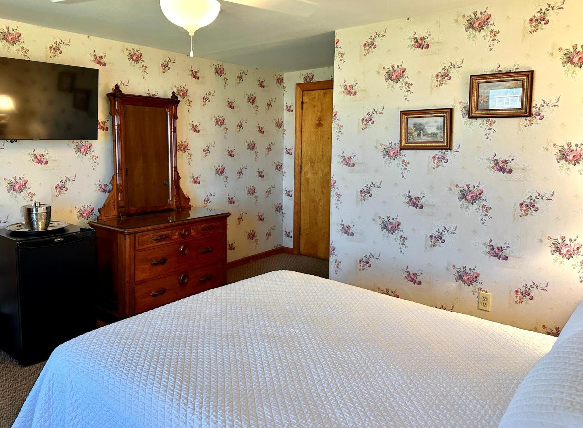 نيو شورهام Rose Farm Inn المظهر الخارجي الصورة